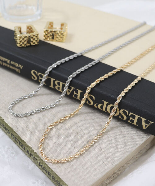 fredy emue（フレディエミュ）の「スネイクチェーンミドルネックレス（ネックレス・レディース・ゴールド/シルバー・FREE）」の2枚目の写真