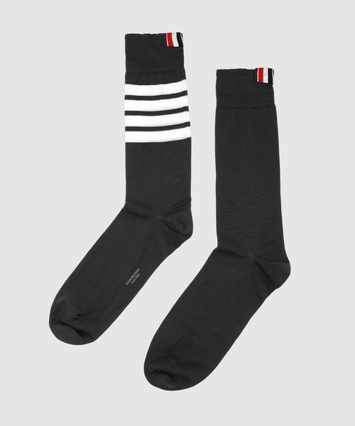 THOM BROWNE（トムブラウン）の「MID CALF SOCKS W/ 4BAR IN LIGHTWEIGHT COTTON（ソックス/靴下・メンズ・グレー/ブラック/ネイビー/ダークグレー・ONE SIZE）」の4枚目の写真