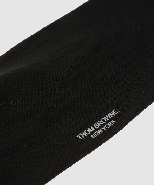 THOM BROWNE（トムブラウン）の「MID CALF SOCKS W/ 4BAR IN LIGHTWEIGHT COTTON（ソックス/靴下・メンズ・グレー/ブラック/ネイビー/ダークグレー・ONE SIZE）」の5枚目の写真