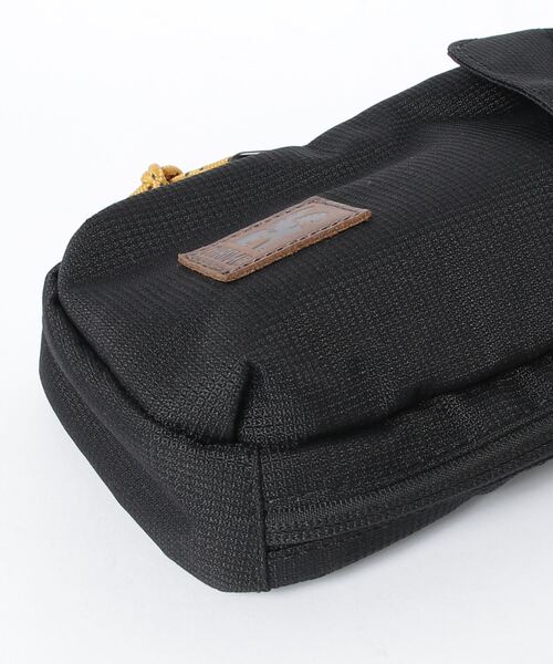 CHROME（クローム）の「［ CHROME / クローム ］RUCKAS ACCES. POUCH / ラッカス アクセス. ポーチ 耐水 0.8L クロスボディバッグ スマホショルダー（ボディバッグ/ウエストポーチ・メンズ・ブラック/アイボリー/ライトグリーン/レッド系その他・FREE）」の15枚目の写真