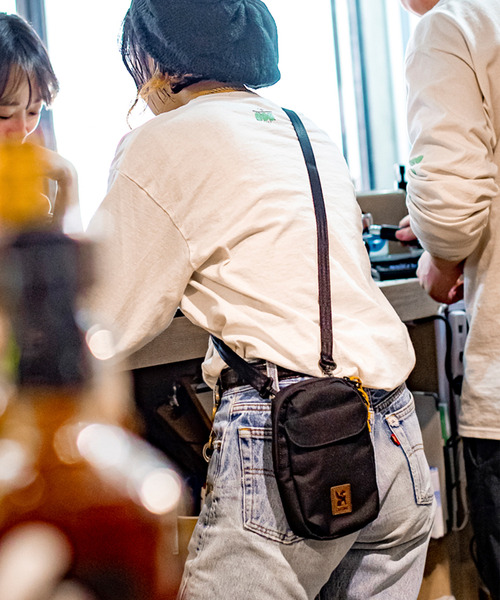 CHROME（クローム）の「［ CHROME / クローム ］RUCKAS ACCES. POUCH / ラッカス アクセス. ポーチ 耐水 0.8L クロスボディバッグ スマホショルダー（ボディバッグ/ウエストポーチ・メンズ・ブラック/アイボリー/ライトグリーン/レッド系その他・FREE）」の21枚目の写真
