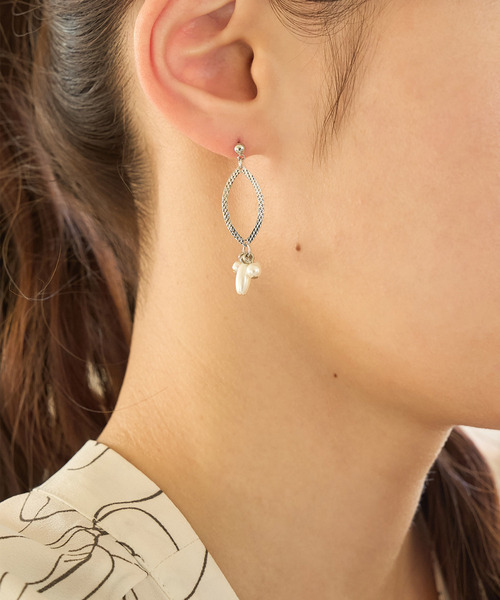 ROPE' PICNIC(ロペピクニック)の「オーバルメタル×パールピアス(ピアス(両耳用)・レディース・シルバー/ゴールド・FREE)」の8枚目の写真