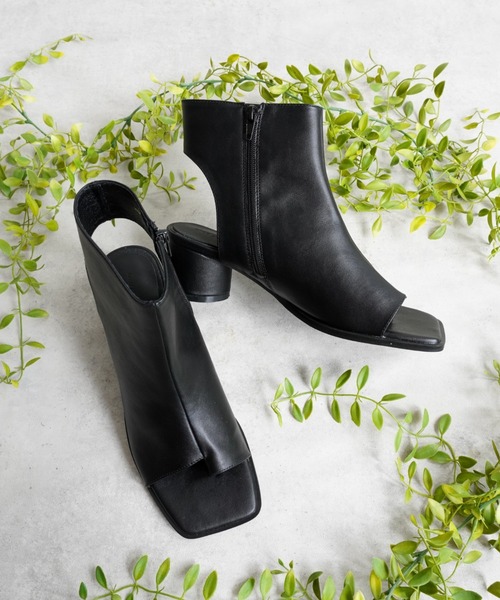 Fabby fabby（ファビィーファビィー）の「トングブーツサンダル（サンダル・レディース・ブラウン/オフホワイト/ブラック/ライトベージュ・MEDIUM/LARGE/SMALL）」の18枚目の写真