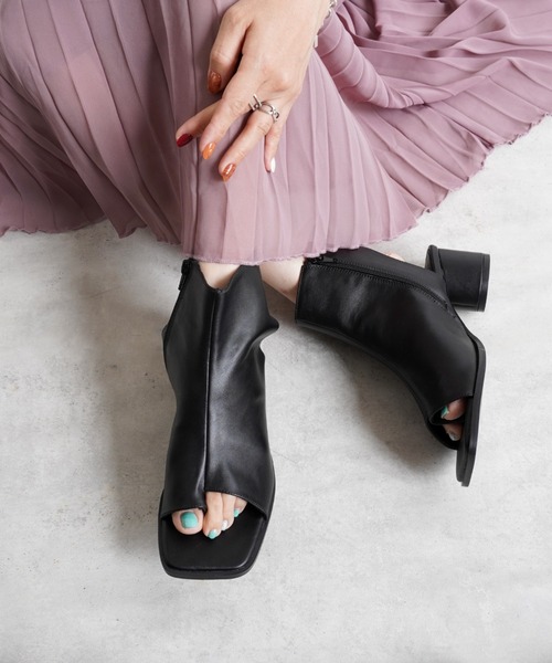 Fabby fabby（ファビィーファビィー）の「トングブーツサンダル（サンダル・レディース・ブラウン/オフホワイト/ブラック/ライトベージュ・MEDIUM/LARGE/SMALL）」の20枚目の写真