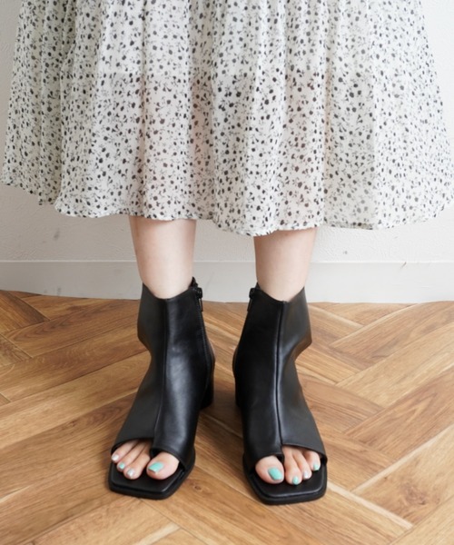 Fabby fabby（ファビィーファビィー）の「トングブーツサンダル（サンダル・レディース・ブラウン/オフホワイト/ブラック/ライトベージュ・MEDIUM/LARGE/SMALL）」の21枚目の写真