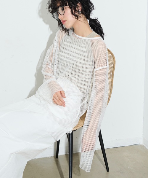 THE YOn(ザヨン)の「メッシュパイピングルーズフィットプルオーバー(Tシャツ/カットソー・レディース・アイボリー/グリーン/オフホワイト/ネイビー・FREE)」の5枚目の写真