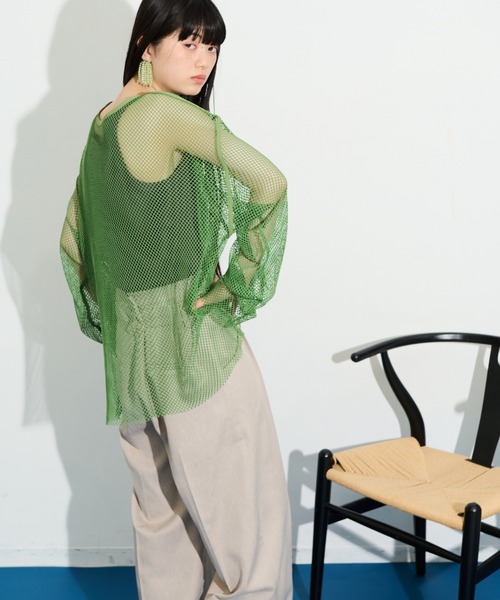 THE YOn(ザヨン)の「メッシュパイピングルーズフィットプルオーバー(Tシャツ/カットソー・レディース・アイボリー/グリーン/オフホワイト/ネイビー・FREE)」の21枚目の写真