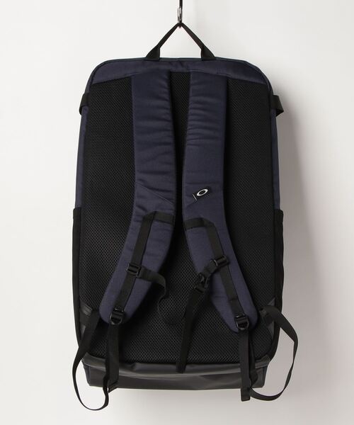 OAKLEY（オークリー）の「オークリー STRIKING GROUND BAG L 7.0 