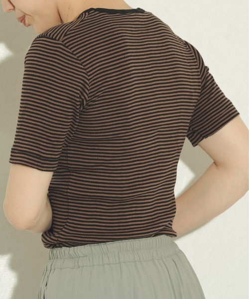 MILLER（ミラー）の「Miller クルーネックTEE（Tシャツ/カットソー・レディース・アイボリー/ブルー/ライム/ブラウン/ネイビー/ブルー系その他/ブラック/レッド/グリーン/チャコールグレー/グレー・FREE）」の16枚目の写真