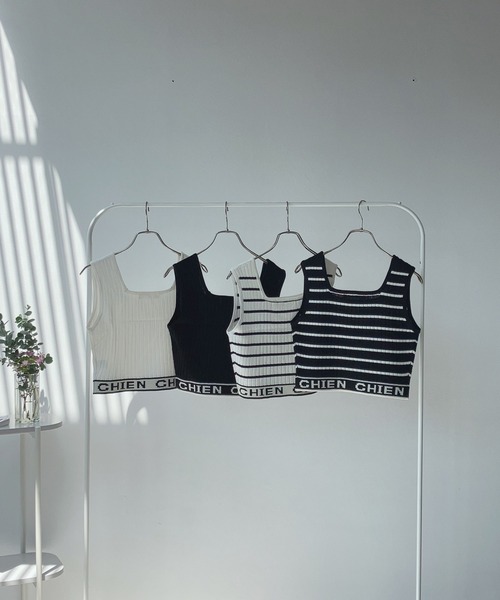 AS KNOW AS plus（アズノゥアズプラス）の「〇裾ロゴニットリブクロップドタンクトップ（タンクトップ・レディース・ブラック/オフホワイト/ホワイト×ブラック/ブラック×ホワイト・FREE）」の12枚目の写真