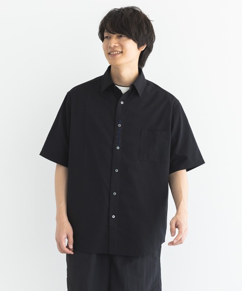 CRAFT STANDARD BOUTIQUE(クラフトスタンダードブティック)の「T/RチロリアンH/Sシャツ(シャツ/ブラウス・メンズ・グレイッシュベージュ/ブラック/アイボリー/チャコールグレー・M/L/XL)」の1枚目の写真