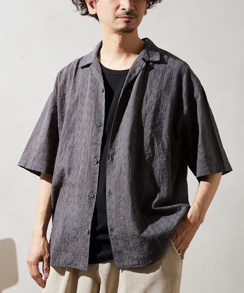 JOURNAL STANDARD relume（ジャーナルスタンダード　レリューム）の「CALIFORNIA エンブロイダリー  ガーメントダイシャツ（シャツ/ブラウス・メンズ・イエロー/ピンク/ブラック/サックスブルー・MEDIUM/LARGE）」の2枚目の写真