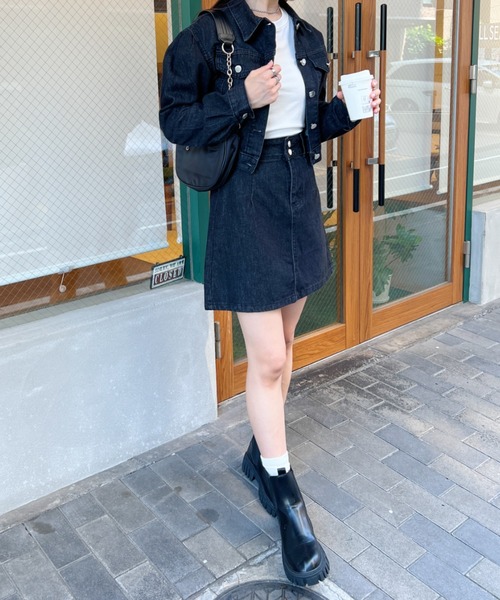 CLEA（クレア）の「クロップド丈デニムジャケットセットアップ（セットアップ・レディース・ブラック/ブルー/ホワイト/ネイビー・M/L）」の7枚目の写真