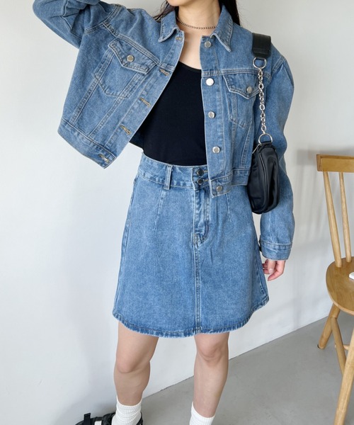 CLEA（クレア）の「クロップド丈デニムジャケットセットアップ（セットアップ・レディース・ブラック/ブルー/ホワイト/ネイビー・M/L）」の5枚目の写真