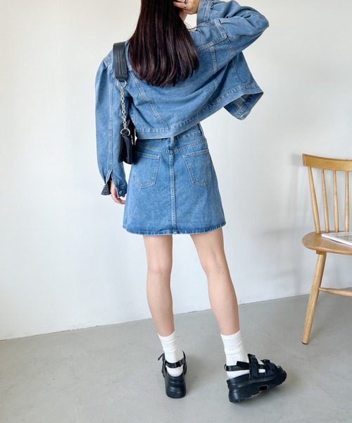 CLEA（クレア）の「クロップド丈デニムジャケットセットアップ（セットアップ・レディース・ブラック/ブルー/ホワイト/ネイビー・M/L）」の12枚目の写真