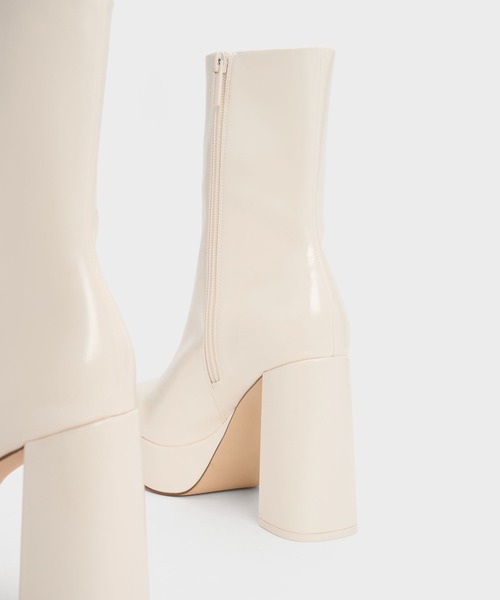 CHARLES & KEITH(チャールズ & キース)の「プラットフォーム サイドジップアンクルブーツ(ブーツ・レディース・ブラック/ブラック系その他6/ブラウン/ベージュ/マルーン・25.5cm/25cm/24.5cm/23.5cm/23cm/22.5cm)」の9枚目の写真