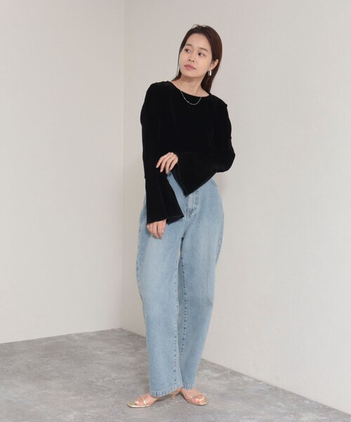 fredy emue（フレディエミュ）の「ベロア袖フレアープルオーバー（Tシャツ/カットソー・レディース・オフホワイト/グレー/ブラック・38）」の6枚目の写真