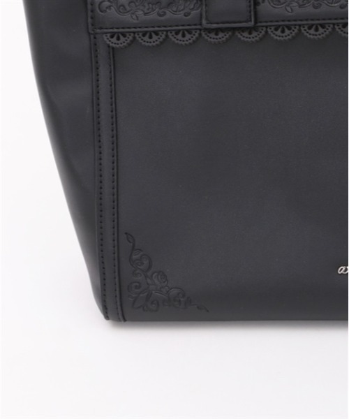 axes femme（アクシーズファム）の「薔薇封入モチーフ付A4トート