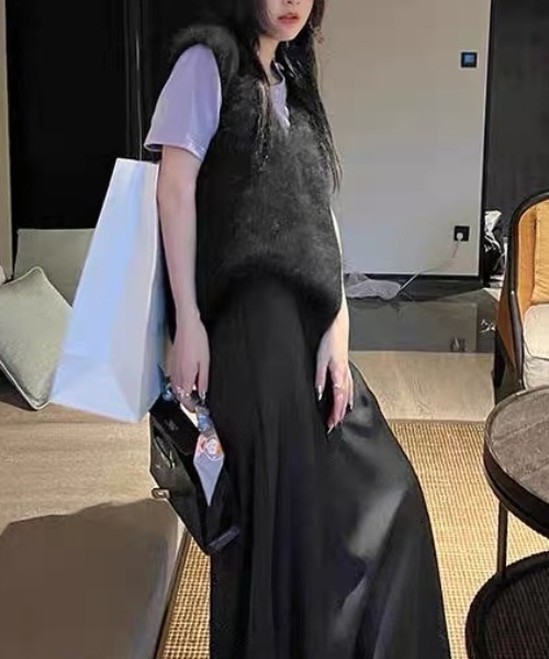 SEN TOKYO（セントーキョー）の「ルーズVネックセーターベスト（ベスト・レディース・ブラック/ホワイト/グレー・FREE）」の5枚目の写真