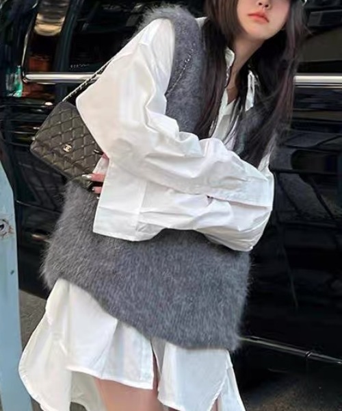 SEN TOKYO（セントーキョー）の「ルーズVネックセーターベスト（ベスト・レディース・ブラック/ホワイト/グレー・FREE）」の8枚目の写真