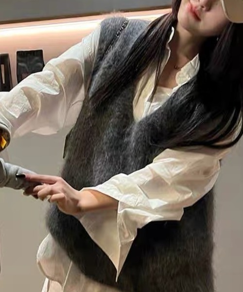 SEN TOKYO（セントーキョー）の「ルーズVネックセーターベスト（ベスト・レディース・ブラック/ホワイト/グレー・FREE）」の12枚目の写真