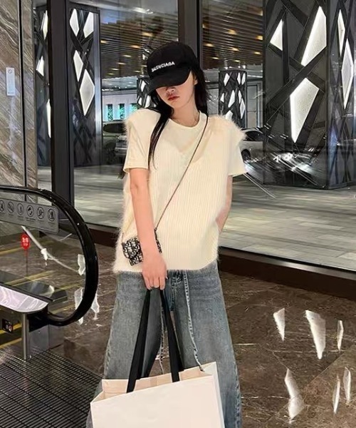 SEN TOKYO（セントーキョー）の「ルーズVネックセーターベスト（ベスト・レディース・ブラック/ホワイト/グレー・FREE）」の22枚目の写真