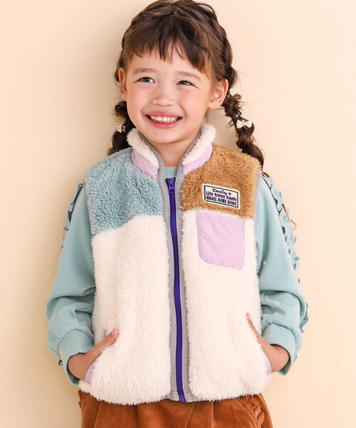 Noeil aime BeBe（ノイユエイムベベ）の「ボア配色切り替えベスト(90~130cm)（ベスト・キッズ・ベージュ系その他/グリーン系その他・110cm/90cm/100cm/120cm/130cm）」の2枚目の写真