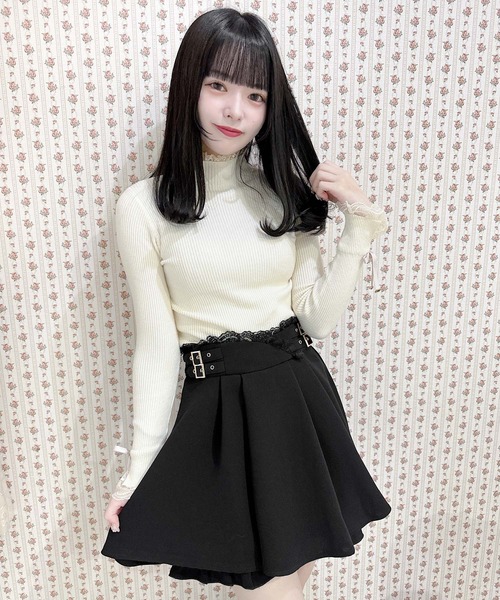 ROJITA（ロジータ）の「袖リボンハイネックリブニット（ニット/セーター・レディース・ブラック/ホワイト/ベージュ・FREE）」の4枚目の写真
