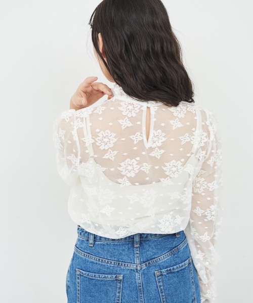 MERLOT(メルロー)の「レースハイネックブラウス(シャツ/ブラウス・レディース・ナチュラル/ホワイト・FREE)」の21枚目の写真