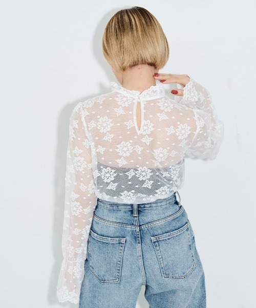 MERLOT(メルロー)の「レースハイネックブラウス(シャツ/ブラウス・レディース・ナチュラル/ホワイト・FREE)」の11枚目の写真