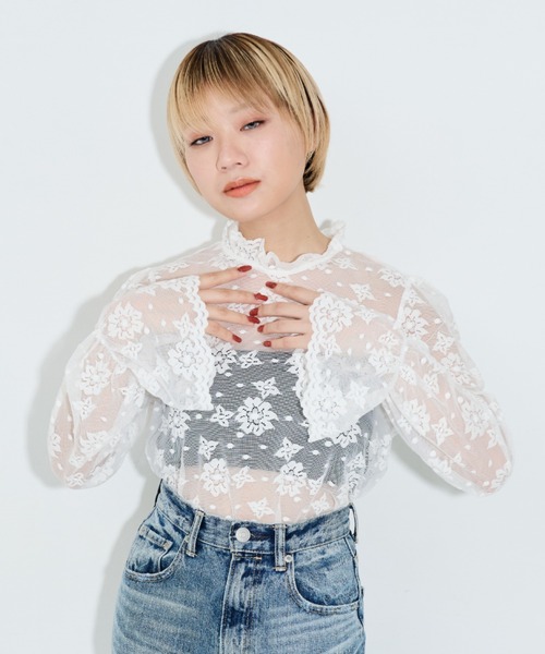 MERLOT(メルロー)の「レースハイネックブラウス(シャツ/ブラウス・レディース・ナチュラル/ホワイト・FREE)」の13枚目の写真