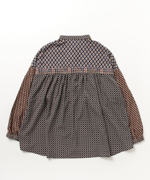 sandy（サンディー）の「【sandy】スタンドカラー切り替えギャザーシャツ（シャツ/ブラウス・レディース・グレー/ブラック・FREE）」の3枚目の写真