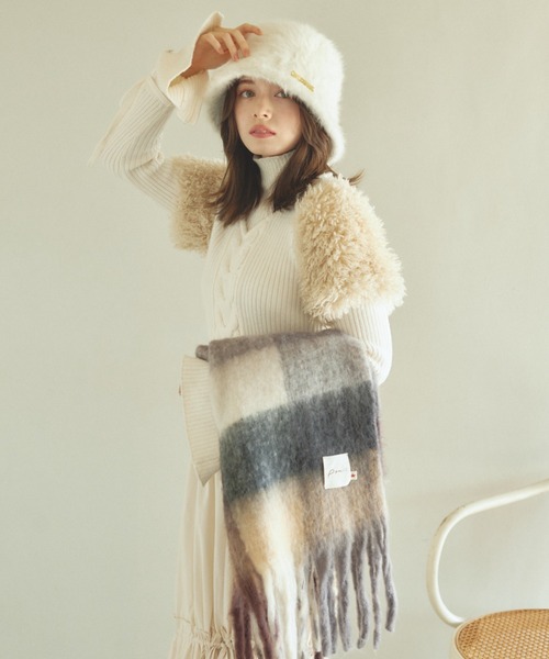 pomiii（ポミー）の「チェックマフラー（マフラー・レディース・ブラウン/グレー・FREE）」の12枚目の写真