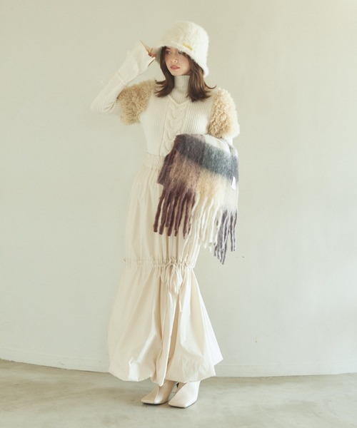 pomiii（ポミー）の「チェックマフラー（マフラー・レディース・ブラウン/グレー・FREE）」の11枚目の写真