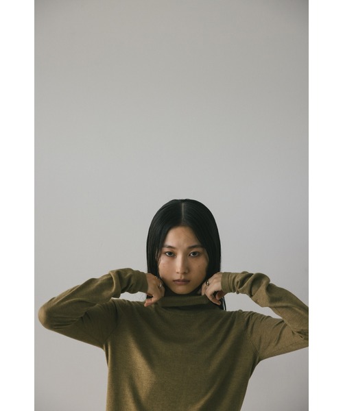 STYLEMIXER(スタイルミキサー)の「ウォッシャブルハイネックニット(ニット/セーター・レディース・ホワイト/バーガンディー/グリーン/グレー・FREE)」の17枚目の写真