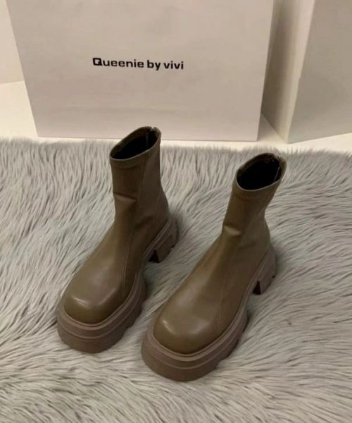 AMELY（エミリー）の「厚底ショートブーツ（ブーツ・レディース・ブラック/ブラウン/ダークブラウン・38/35/39/40/36/37）」の3枚目の写真