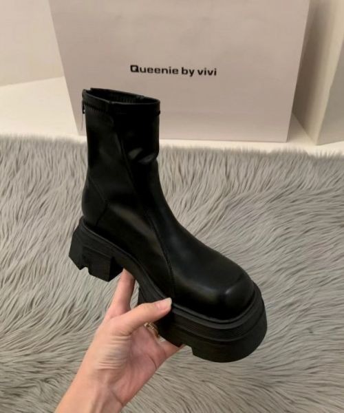 AMELY（エミリー）の「厚底ショートブーツ（ブーツ・レディース・ブラック/ブラウン/ダークブラウン・38/35/39/40/36/37）」の5枚目の写真