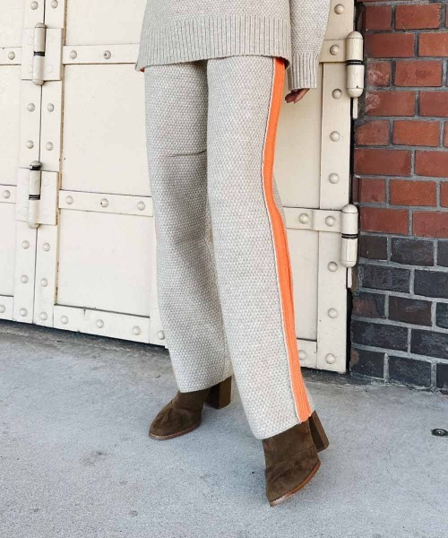 esutoreja（エストレジャ）の「ラインニットパンツ（スラックス・レディース・オレンジ/ブラウン/グリーン/ブルー・FREE）」の4枚目の写真