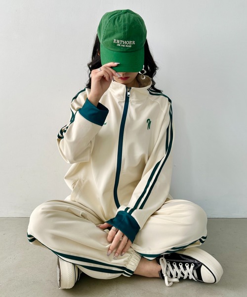 CLEA(クレア)の「【2点SET】トラックジャケットセットアップ(セットアップ・レディース・アイボリー・FREE)」の16枚目の写真