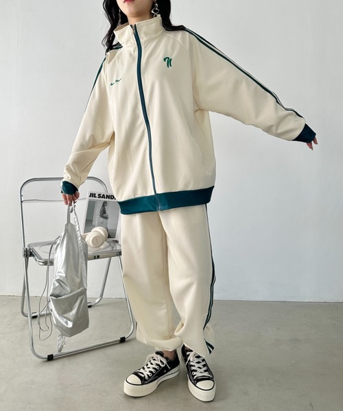 CLEA(クレア)の「【2点SET】トラックジャケットセットアップ(セットアップ・レディース・アイボリー・FREE)」の6枚目の写真