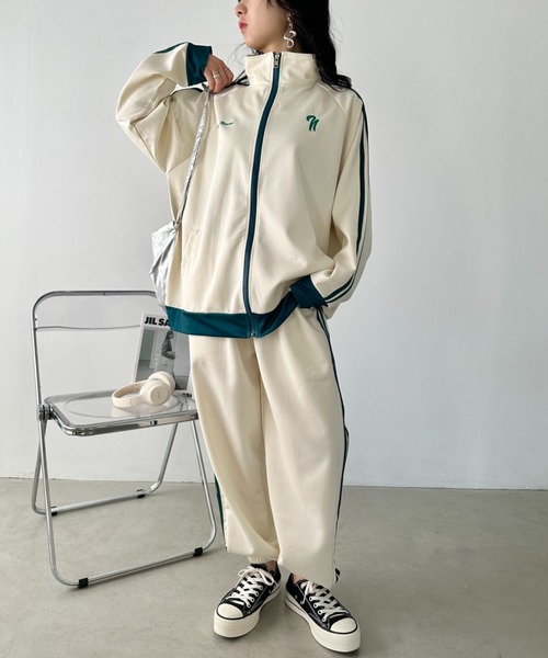 CLEA(クレア)の「【2点SET】トラックジャケットセットアップ(セットアップ・レディース・アイボリー・FREE)」の7枚目の写真
