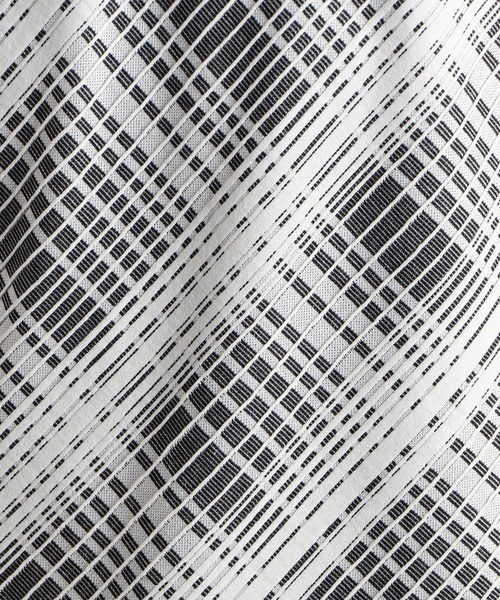 HIDEAWAYS NICOLE（ハイダウェイニコル）の「ブリスターチェックジャガードＶネック半袖Ｔシャツ（Tシャツ/カットソー・メンズ・ホワイト×ブルー/ホワイト×ブラック/ブラック×ホワイト/ホワイト×ピンク/ホワイト×ライトグレー・MEDIUM/LARGE/X-LARGE）」の14枚目の写真