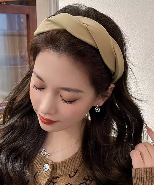 TRESSE アイボリーマーブル模様　カチューシャ　袋付き未使用品 セール】編みカチューシャ ツイスト 韓国風（カチューシャ