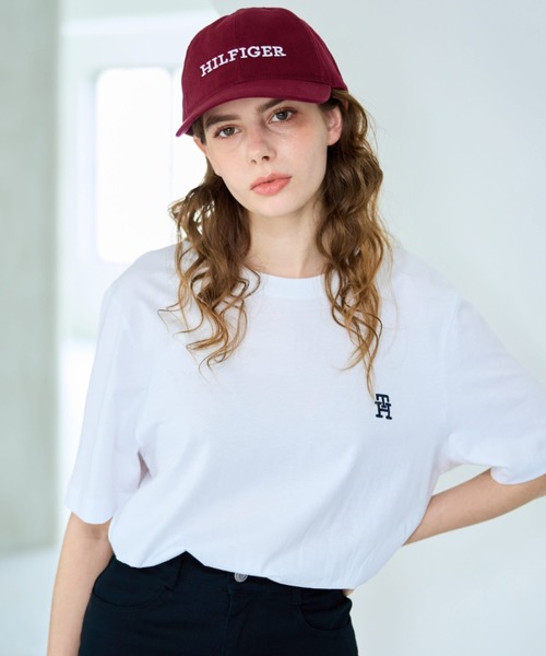 TOMMY HILFIGER(トミーヒルフィガー)の「モノグラムエンブロイドTシャツ(Tシャツ/カットソー・メンズ・ホワイト/ブラック/ネイビー/ブルー/グリーン・X-LARGE/SMALL/MEDIUM/LARGE)」の2枚目の写真