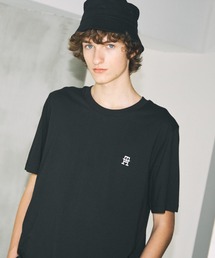 モノグラムエンブロイドTシャツ