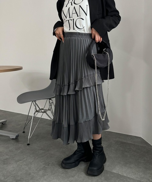 ISOOK(アイスー)の「【ISOOK / アイスー】アシンメトリープリーツフレアスカート / アシメスカート ティアードスカート プリーツスカート 変形 オケージョン きれいめ ミモレ丈 ZOZOTOWN限定(スカート・レディース・アイボリー/グレー/ブラック・FREE)」の8枚目の写真