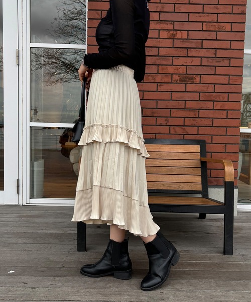 ISOOK(アイスー)の「【ISOOK / アイスー】アシンメトリープリーツフレアスカート / アシメスカート ティアードスカート プリーツスカート 変形 オケージョン きれいめ ミモレ丈 ZOZOTOWN限定(スカート・レディース・アイボリー/グレー/ブラック・FREE)」の11枚目の写真