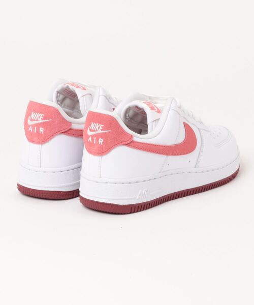 NIKE（ナイキ）の「【NIKE】バレンタインデーパック ナイキ エア フォース 1 '07（スニーカー・レディース・ホワイト・25.5cm/24/24.5cm/25/22.5cm/23/23.5cm）」の2枚目の写真