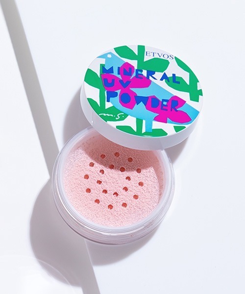 ETVOS(エトヴォス)の「ミネラルUVパウダー(2024年版)(日焼け止め/UVケア・レディース・#サクラピンク/#ペールラベンダー(外箱レス)/#ペールラベンダー/#ピンクベージュ/#ピンクベージュ(外箱レス)・FREE)」の4枚目の写真