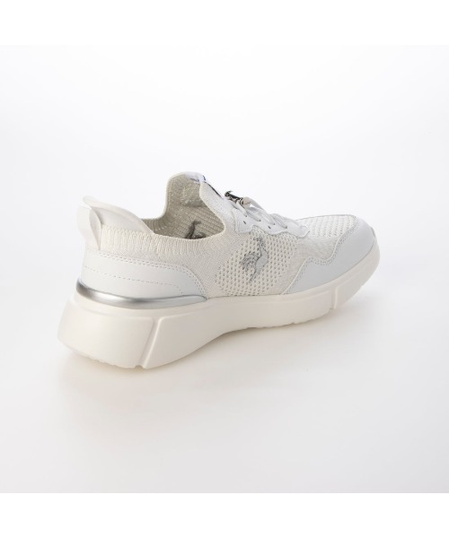 le coq sportif(ルコックスポルティフ)の「【3E】撥水ニットスニーカー(LCS ロワール)(スニーカー・レディース・ブラック/ホワイト/ベージュ/杢グレー/ベージュ系その他/シルバー系その他4・23.5cm/23cm/24.5cm/24cm/22.5cm/25cm)」の22枚目の写真